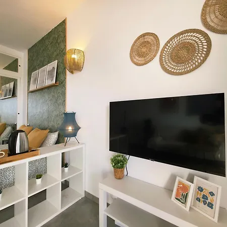Acogedor Estudio En Centro 토레몰리노스